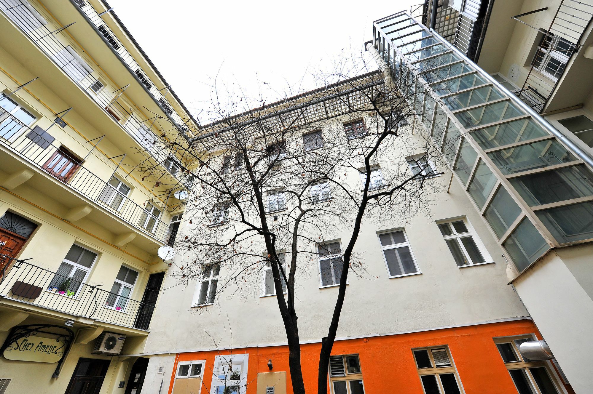 Aplend City Laurinska 11 บราติสลาวา ภายนอก รูปภาพ